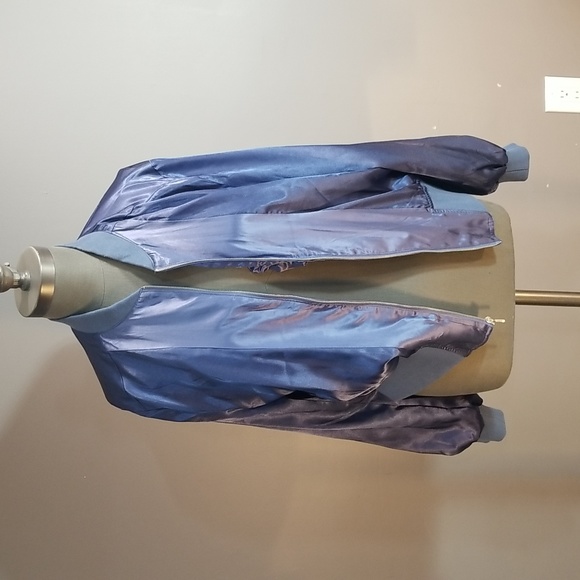 100% pure silk in gorgeous sterling blue jacket bomber large. Mercer & Madison - Picture 7 of 10
